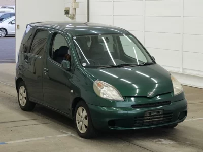 Toyota FUNCARGO  с аукциона в Японии