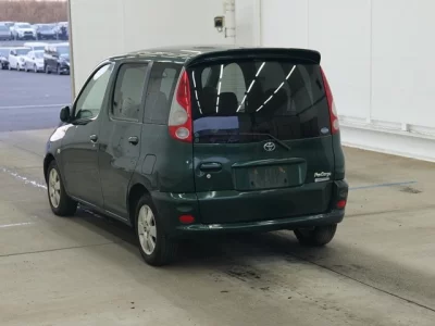 Toyota FUNCARGO  с аукциона в Японии