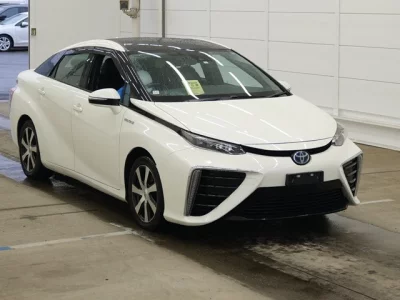 Toyota MIRAI  с аукциона в Японии