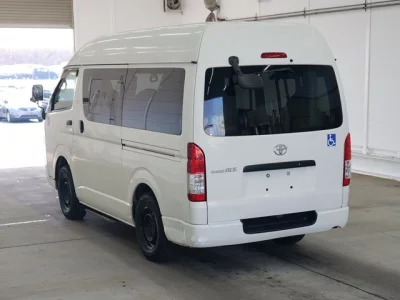 Toyota REGIUS ACE VAN