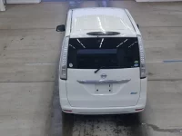 Nissan SERENA лот № 2253 оценка 3.5  с аукциона в Японии 2