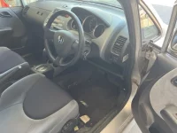 Honda FIT лот № 2047 оценка 3.5  с аукциона в Японии 3