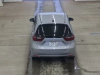 Honda FIT лот № 2269 оценка 5  с аукциона в Японии 2