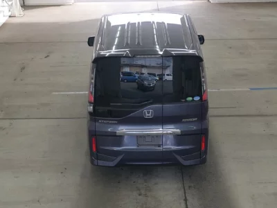 Honda STEP WAGON  с аукциона в Японии