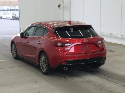 Mazda AXELA  с аукциона в Японии