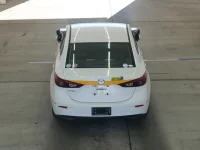 Mazda AXELA лот № 2020 оценка 4  с аукциона в Японии 2