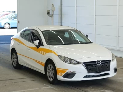 Mazda AXELA  с аукциона в Японии