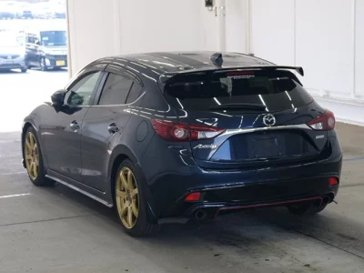 Mazda AXELA  с аукциона в Японии