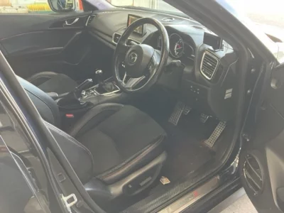 Mazda AXELA  с аукциона в Японии