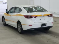 Mazda AXELA лот № 2038 оценка RA  с аукциона в Японии 1