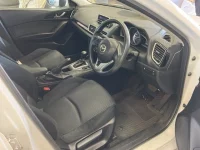 Mazda AXELA лот № 2043 оценка 4  с аукциона в Японии 3