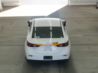 Mazda AXELA  с аукциона в Японии