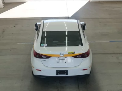 Mazda AXELA  с аукциона в Японии