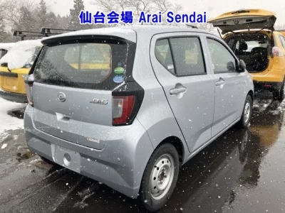 Daihatsu MIRA E S  с аукциона в Японии