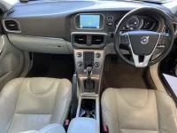 Volvo V40 лот № 5009 оценка 4  с аукциона в Японии 4
