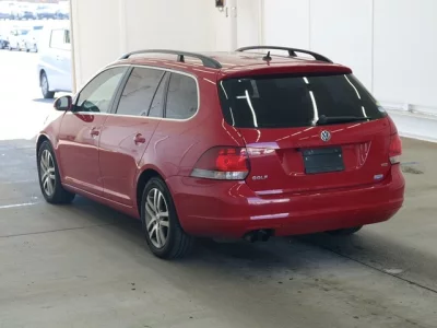 Volkswagen GOLF VARIANT