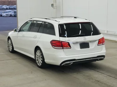 Mercedes-Benz E CLASS WAGON