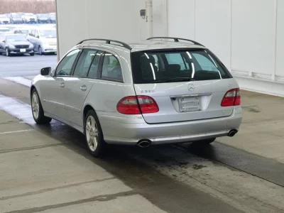 Mercedes-Benz E CLASS WAGON
