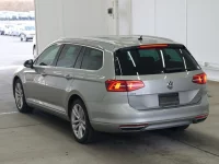 Volkswagen PASSAT VARIANT лот № 3331 оценка 3.5  с аукциона в Японии 1