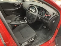 Volvo V40 лот № 7003 оценка 3.5  с аукциона в Японии 3