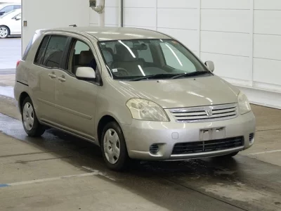 Toyota RAUM