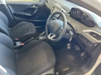 Peugeot 208 лот № 2113 оценка 3.5  с аукциона в Японии 3