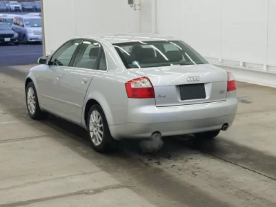 Audi A4  с аукциона в Японии