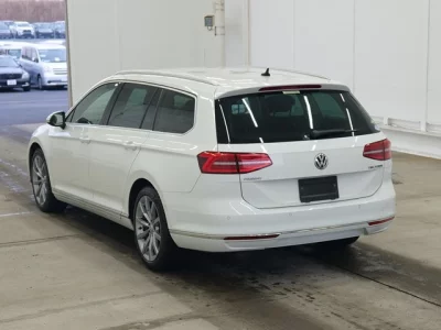 Volkswagen PASSAT VARIANT