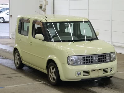 Nissan CUBE  с аукциона в Японии