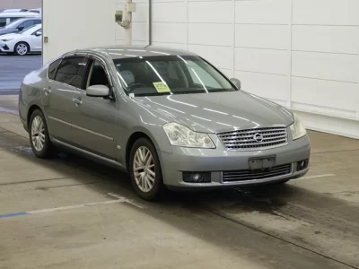 Nissan FUGA  с аукциона в Японии