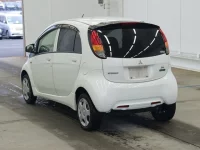 Mitsubishi I-MIEV лот № 2472 оценка 3.5  с аукциона в Японии 1
