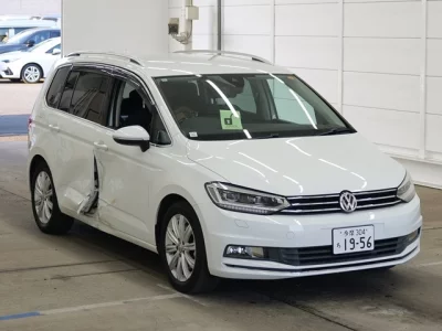 Volkswagen GOLF TOURAN