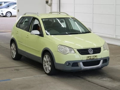 Volkswagen CROSS POLO