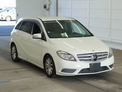 Mercedes-Benz B CLASS