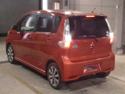 Mitsubishi EK CUSTOM