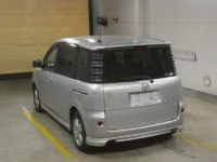 Toyota SIENTA лот № 2195 оценка R  с аукциона в Японии 1