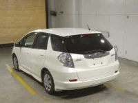 Honda FIT SHUTTLE лот № 2201 оценка R  с аукциона в Японии 1