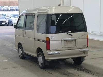 Daihatsu ATRAI VAN  с аукциона в Японии