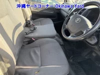 Toyota HIACE VAN лот № 43147 оценка 3  с аукциона в Японии 6
