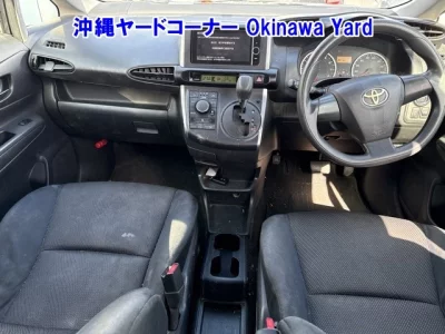 Toyota WISH  с аукциона в Японии