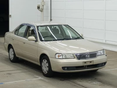 Nissan SUNNY  с аукциона в Японии