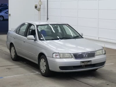 Nissan SUNNY  с аукциона в Японии