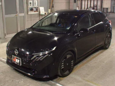 Nissan AURA