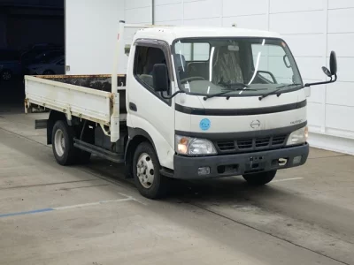 Hino DUTRO  с аукциона в Японии