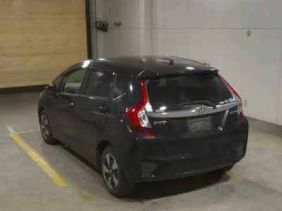 Honda FIT  с аукциона в Японии