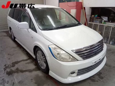 Nissan PRESAGE  с аукциона в Японии