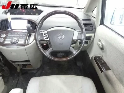 Nissan PRESAGE  с аукциона в Японии