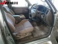 Toyota HILUX SURF лот № 4701 оценка R  с аукциона в Японии 2