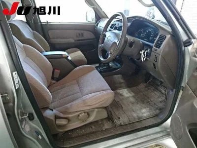 Toyota HILUX SURF  с аукциона в Японии