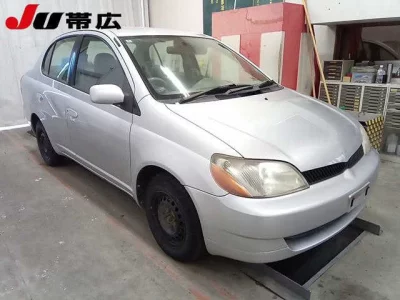 Toyota PLATZ  с аукциона в Японии